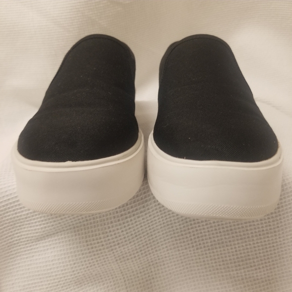 Steve Madden Platform Slip-On - Picture 4 of 7